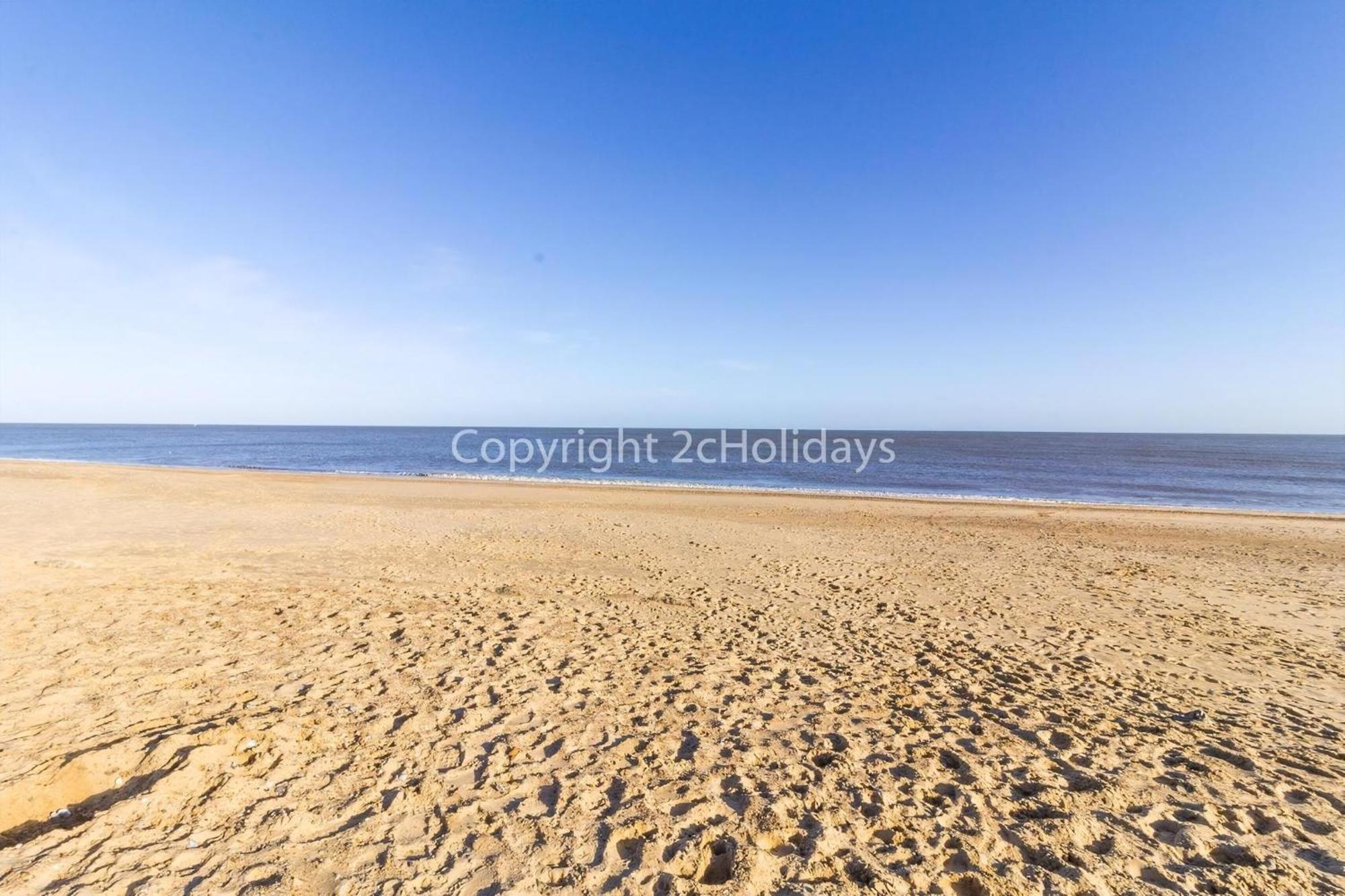 Great 3 Bedroom Chalet To Hire With In Hemsby, Great Seaside Break! Ref 18194B 외부 사진